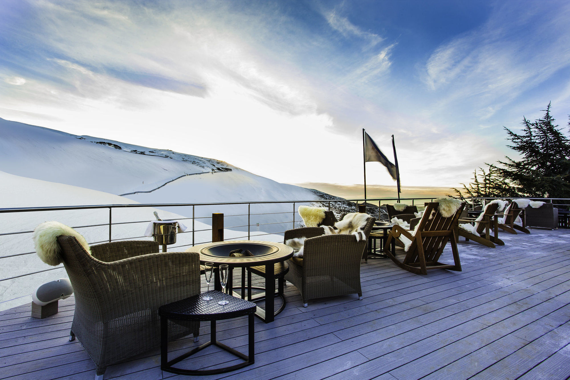 El Lodge, Ski & Spa Сьерра-Невада Ресторан фото
